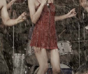 Su Ae, singin’ in the rain
